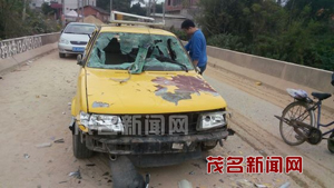 高州打砸出租車案告破 8名罪犯全部落網(wǎng) 高州打砸出租車案告破 8名罪犯全部落網(wǎng)