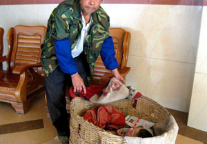 �����X�Ű����û@���b������Ů����̎���t(y��)