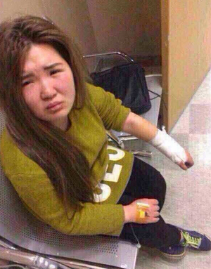 美圖軟件闖大禍 赴約男子當(dāng)街揍“女神” 美圖軟件闖大禍 赴約男子當(dāng)街揍“女神”