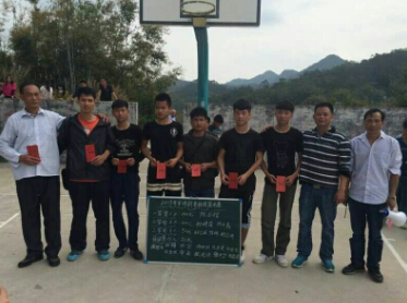 信宜市朱砂鎮(zhèn)古畔村籃球比賽 信宜市朱砂鎮(zhèn)古畔村籃球比賽